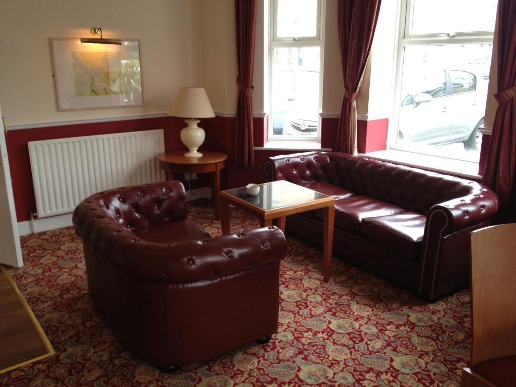 Hotel Travelrest Centre Seafront à Bornemouth Extérieur photo